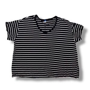 Women’s Luxe Old Navy Black & White Striped Shirt EUC
